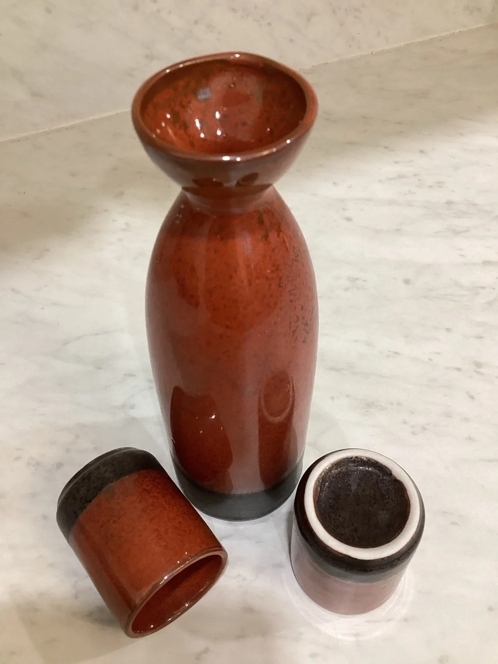 Vintage Japanese Ceramic Sake Set Red Speckled Glaze Tokkuri Bottle 2 Cups MCM